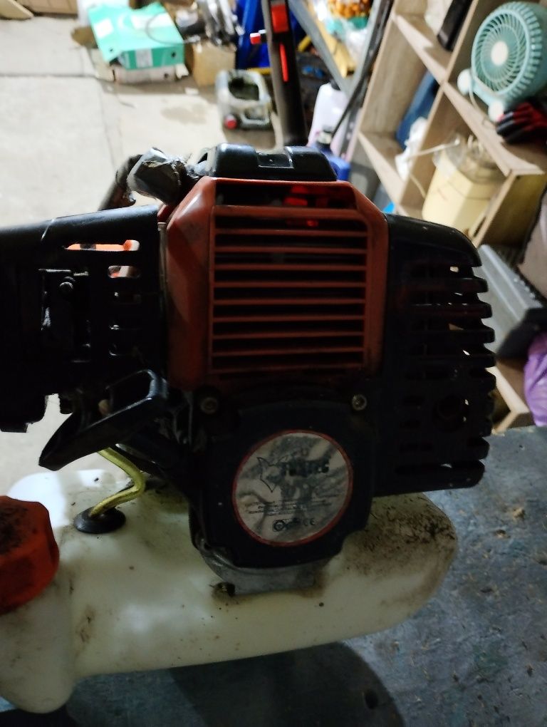 Kosa spalinowa FUXTEC