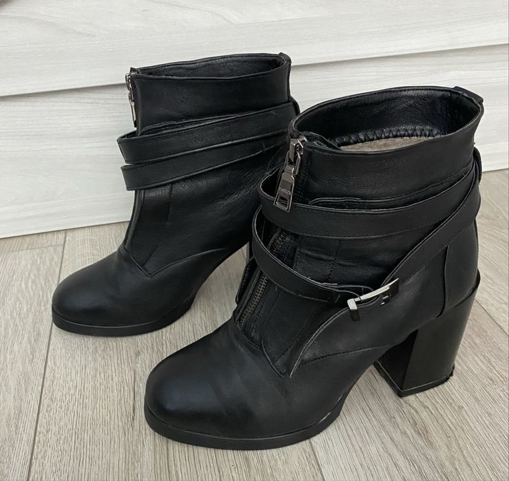 Продам черевики зимові,жіночі, розмір 40