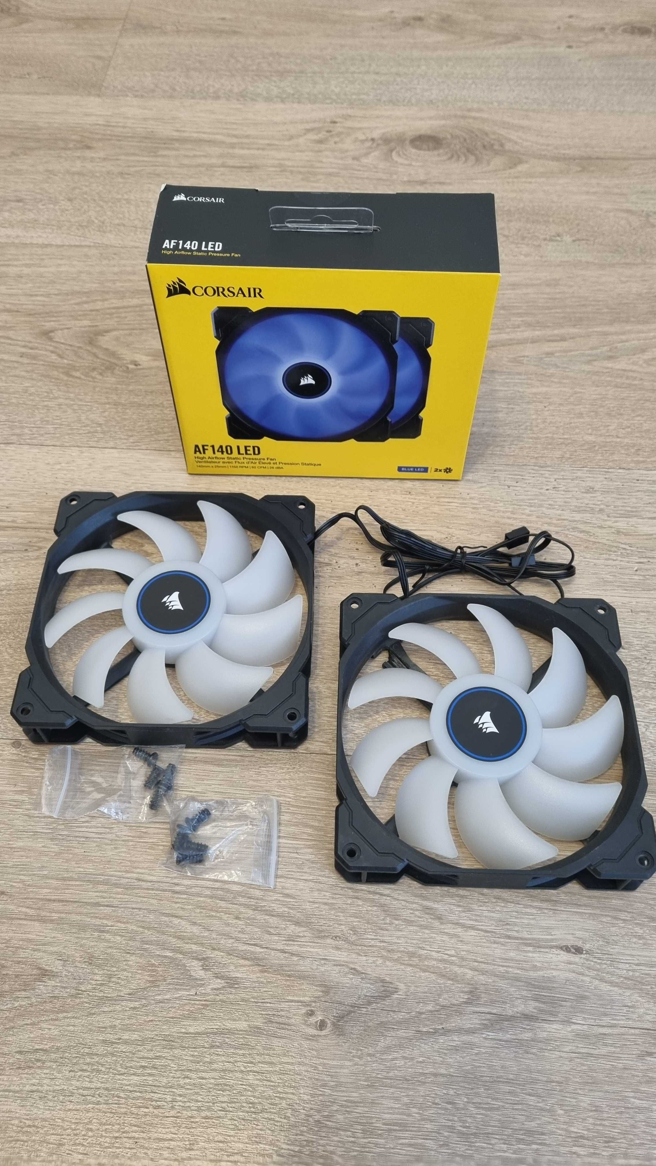Кулери 2 шт - Corsair AF140 LED Blue. 140 мм, 3-pin