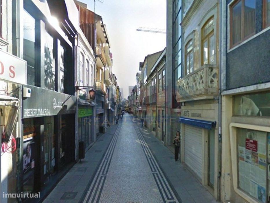 Loja na Rua da Junqueira - Póvoa do Varzim