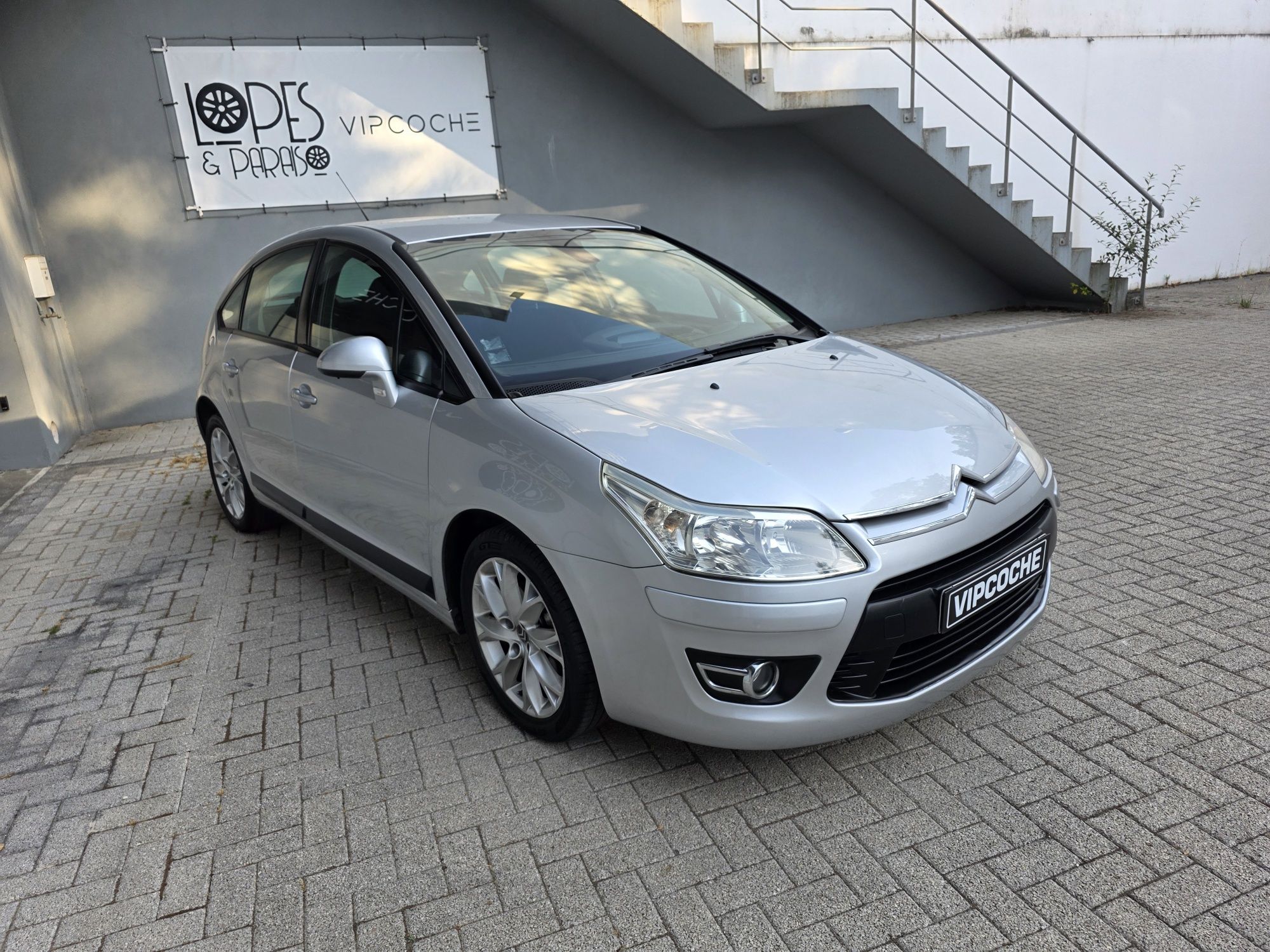 Citroen C4 VTR Pack 1.6HDI 110CV CAIXA AUTOMÁTICA - Excepcional