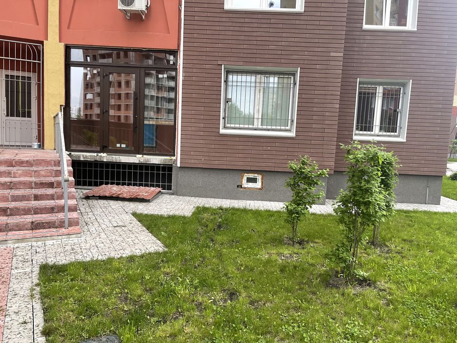 Продам нежилое помещение 45 м. кв. Конева, 5г