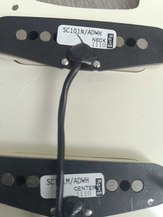 Loaded Pickguard Seymour Duncan Designed HSS para Squier/fender