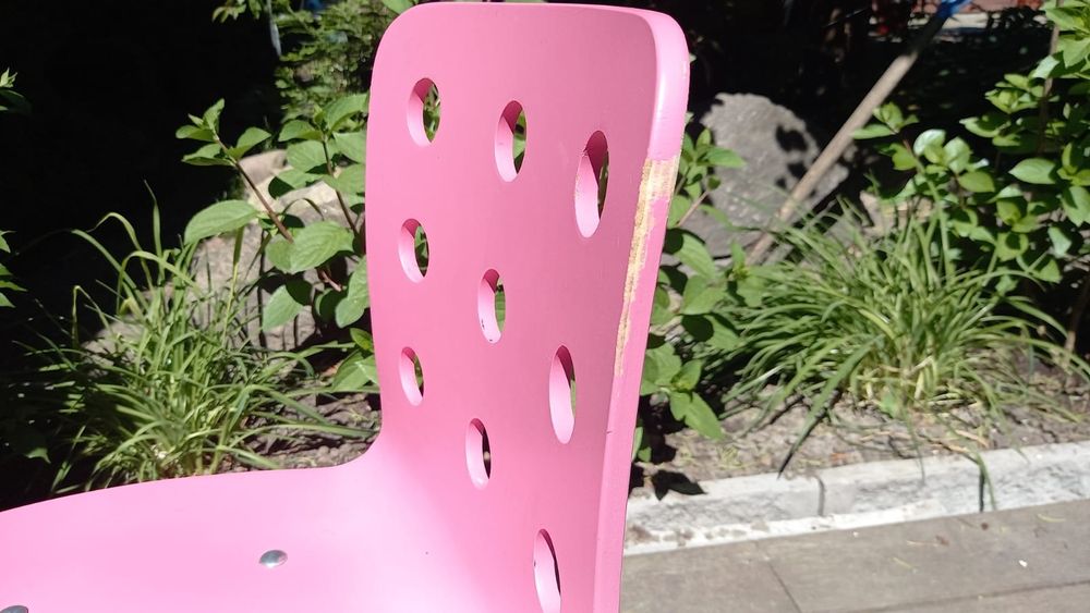 Różowe krzesło dziecięce IKEA obrotowe