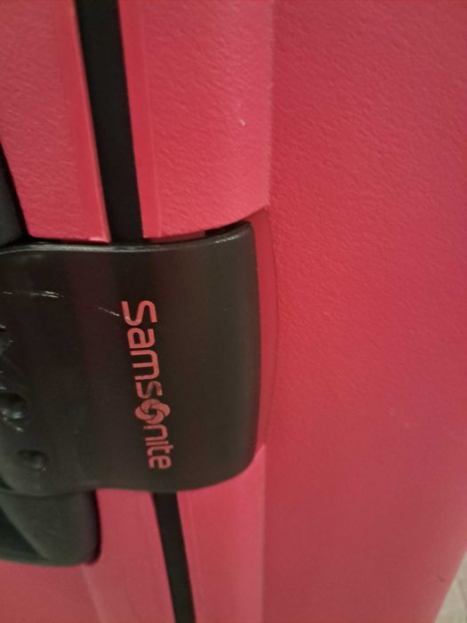 Mala de viagem Samsonite encarnada