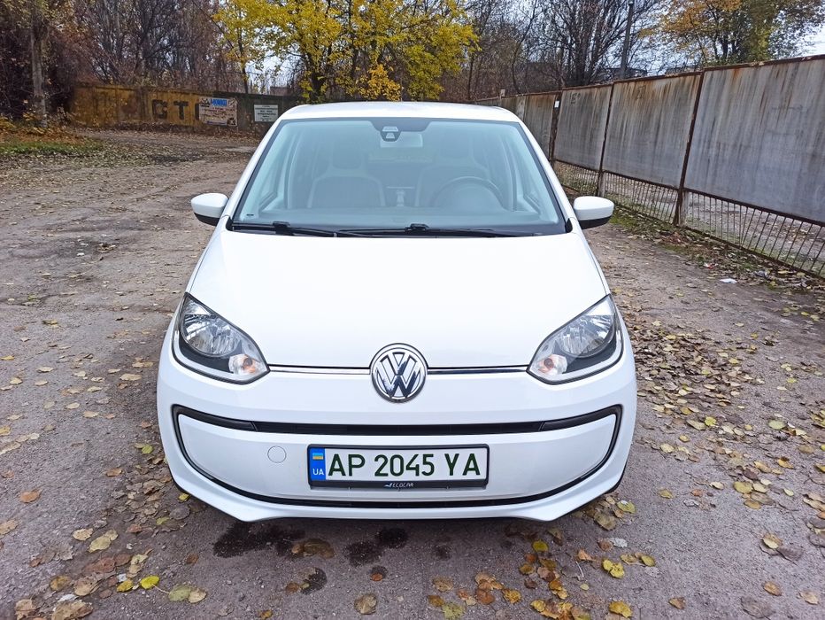 Продам e-up! Торг