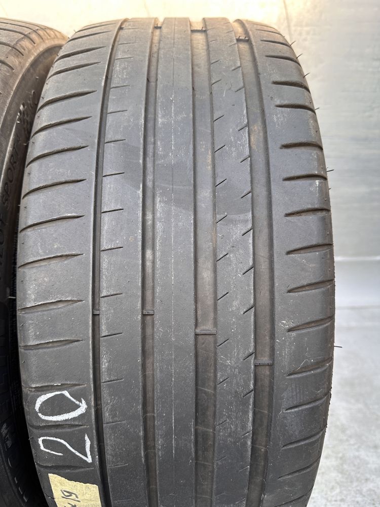 Ризина 235/45zr19 michelin