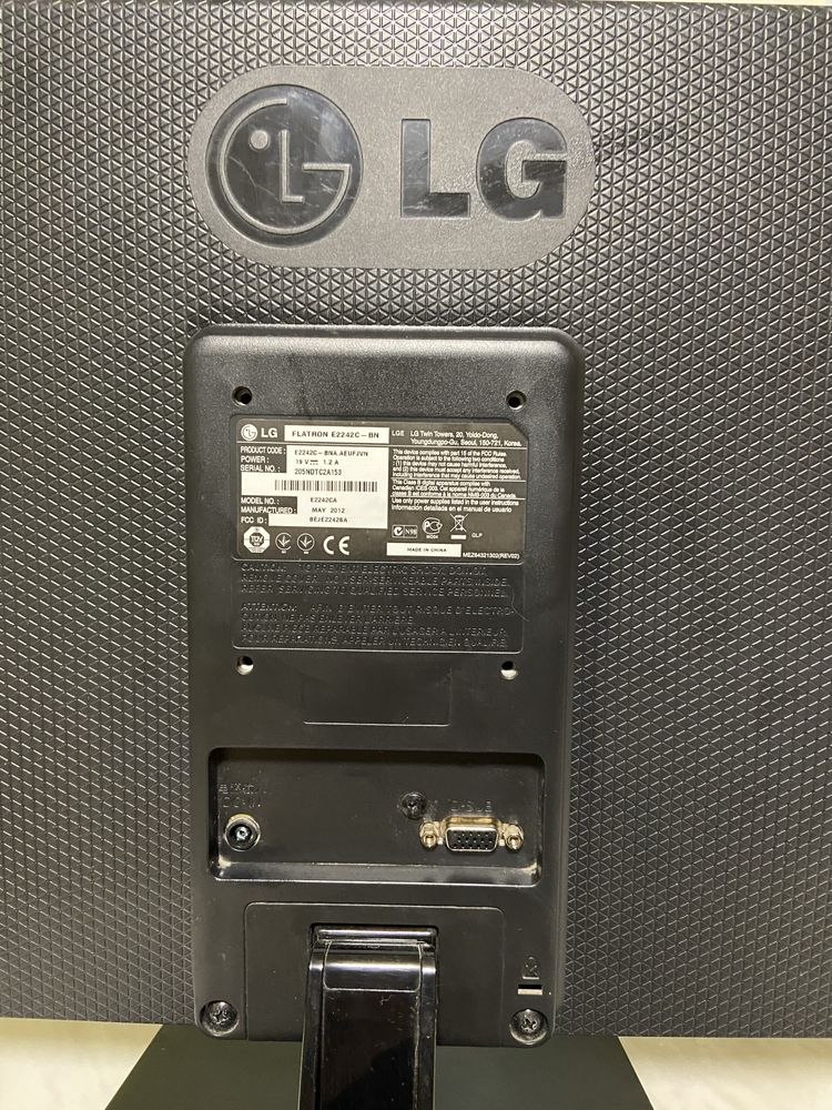 Монитор LG Flatron E2242