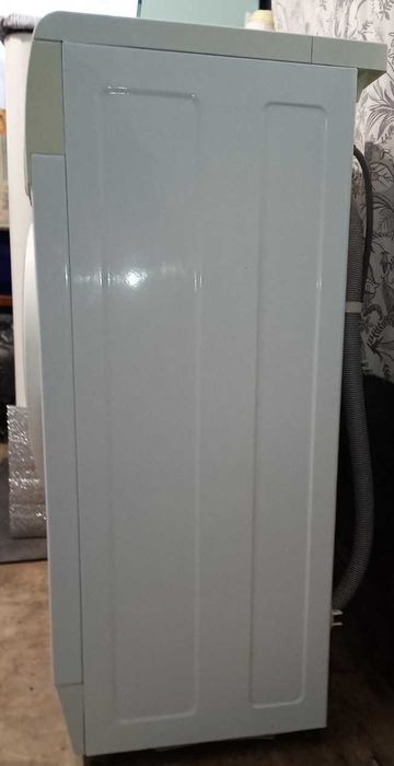 Продам пральну машину Samsung WF0400N2N - 3000 грн