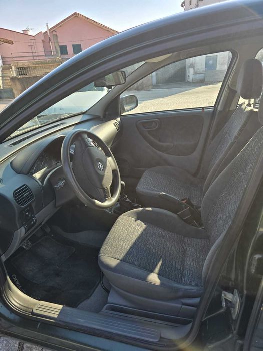 Opel Corsa 1.7 bom estado