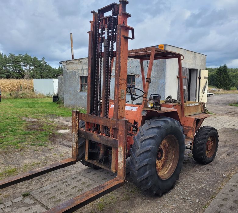 Wuzek widlowy terenowy manitou 4x4
