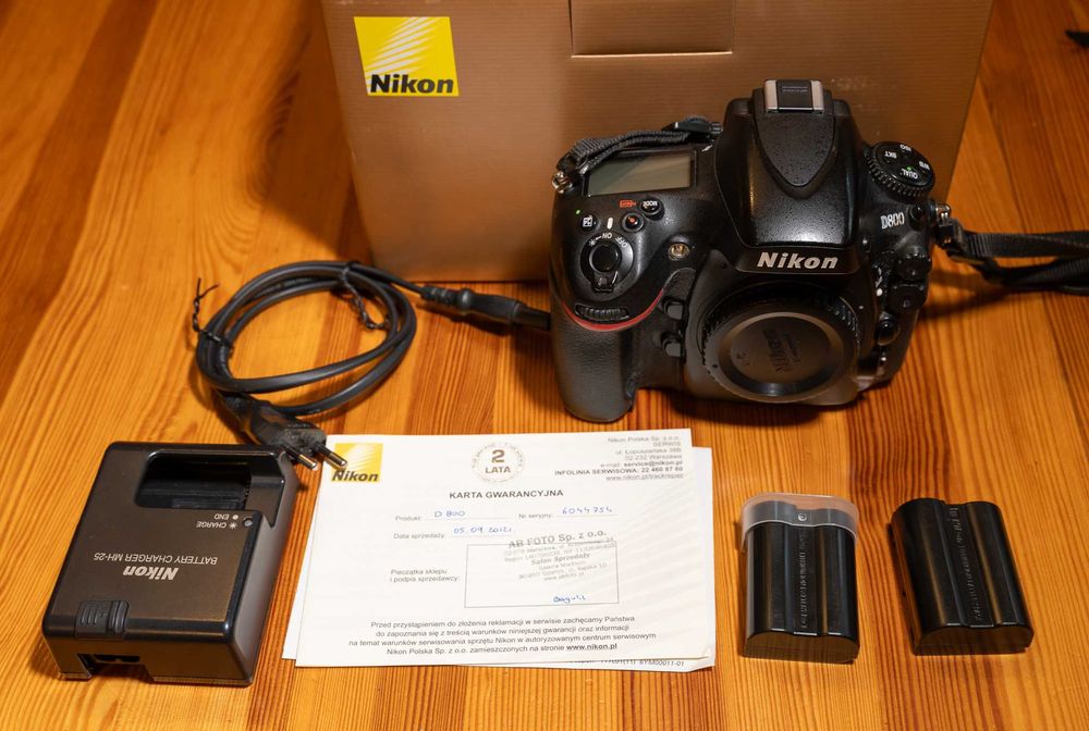 Aparat Nikon D800 body + 2 baterie + lepszy pasek (pełna klatka)