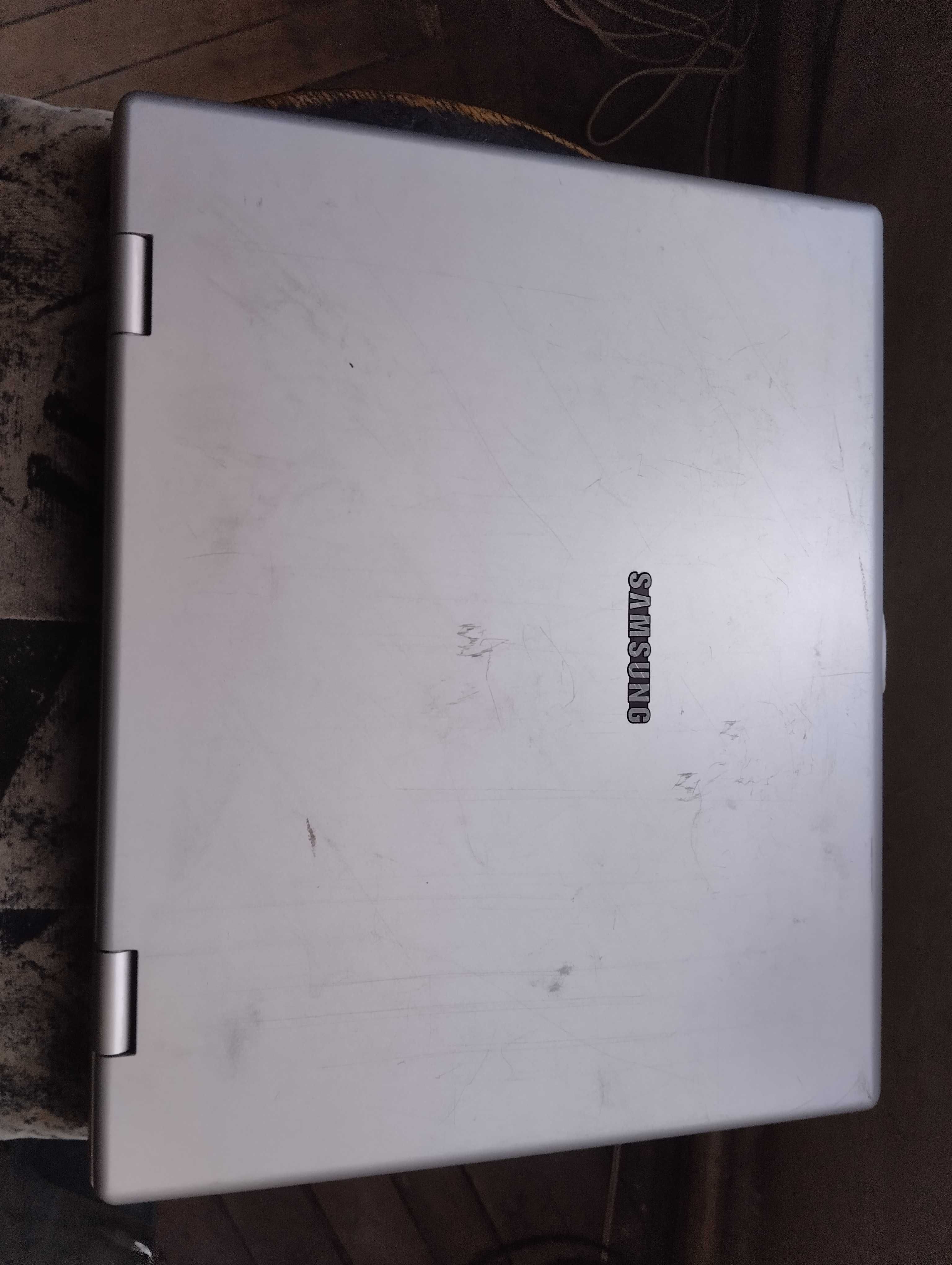 Ноутбук SAMSUNG P29 робочій 599г