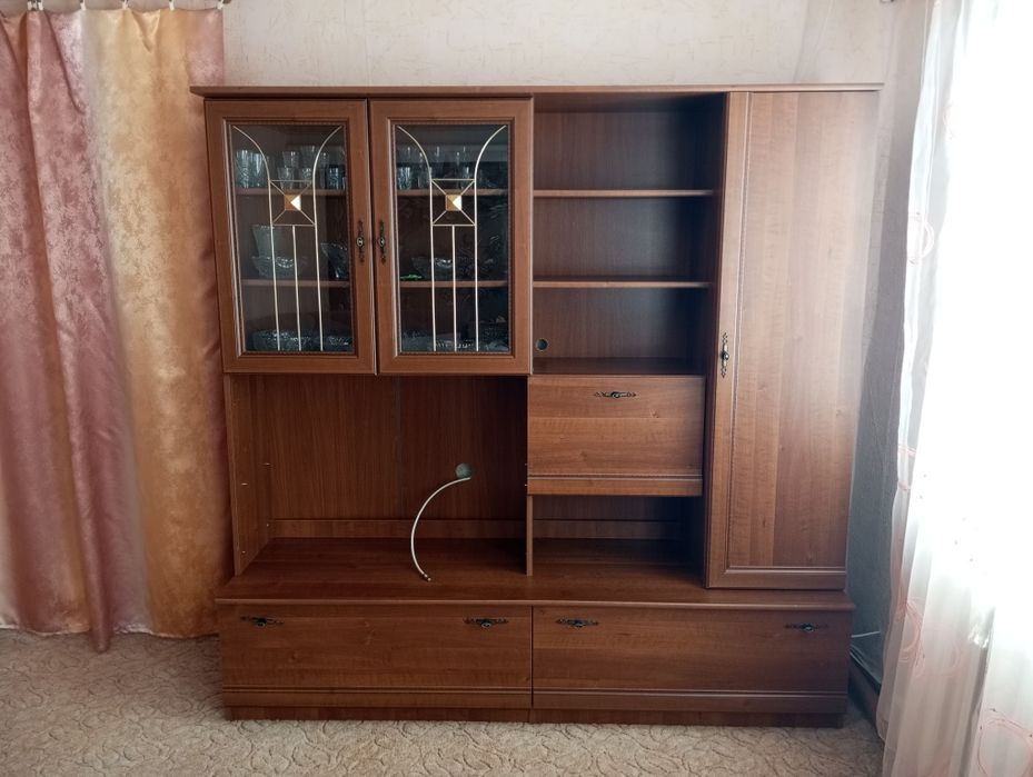 Стенка Гостинная Сервант