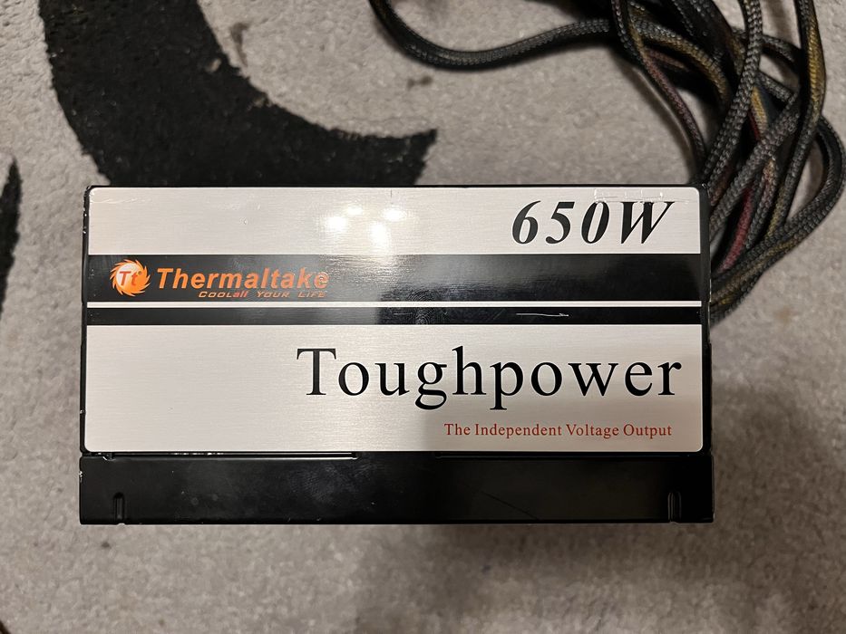 Блок живлення Thermaltake Toughpower 650W