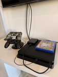 Playstation 4 (PS4) + 2 comandos + GTA V