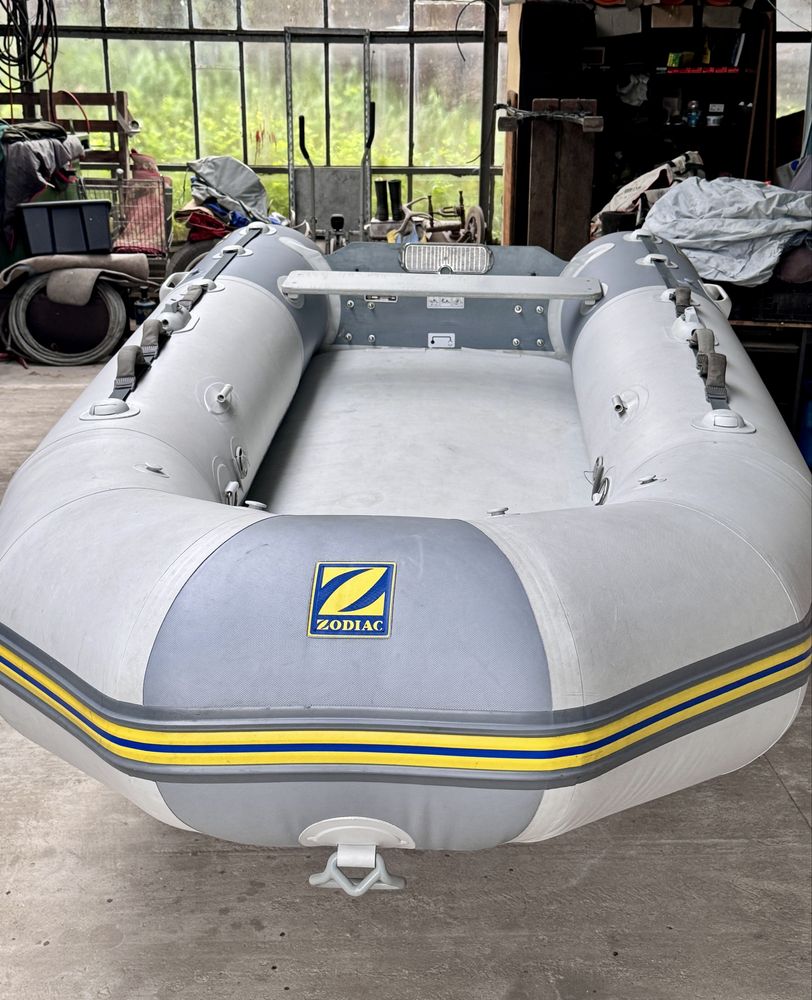 Ponton Zodiac-cfr340 w bardzo dobrym stanie