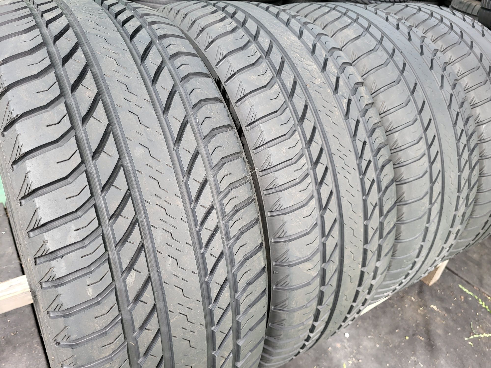 Продам комплект летних шин "Bridgestone Ecopia 235/55 R17 103H"