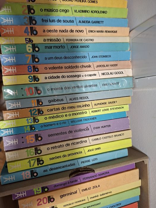 Livros de bolso Europa América do 1 ao 68