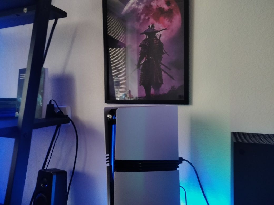 Продам playstation 5 pro 2tb