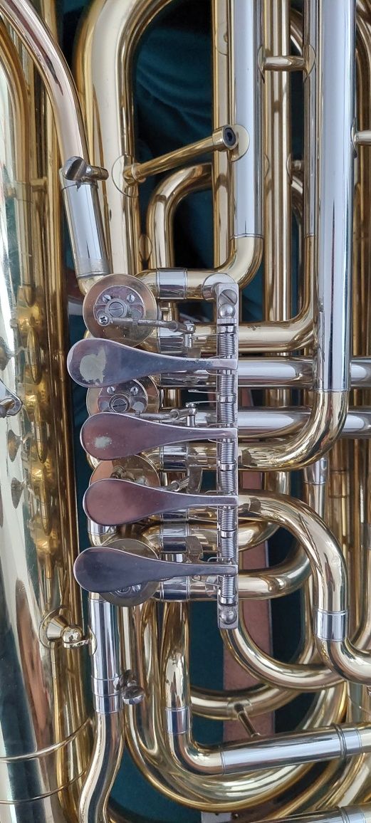 Tuba Bb Arnolds&Sons