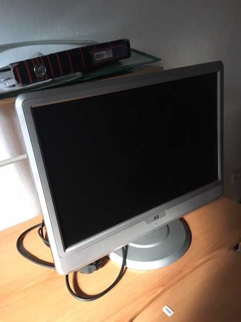 Monitor HP de 22pol