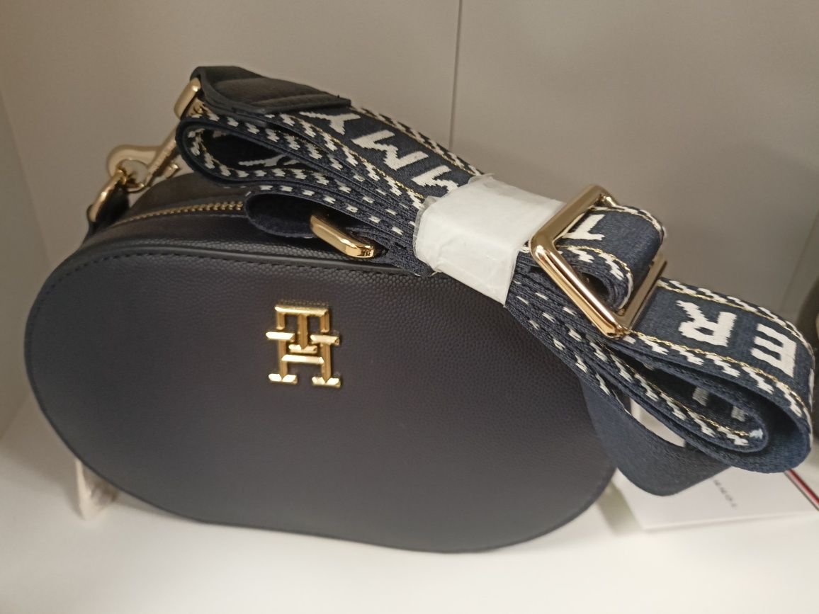 Torebki Tommy Hilfiger