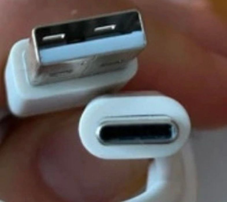 Cabo usb / usb-C NOVO