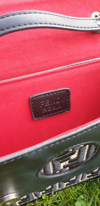 Сумочка Fendi Roma клатч