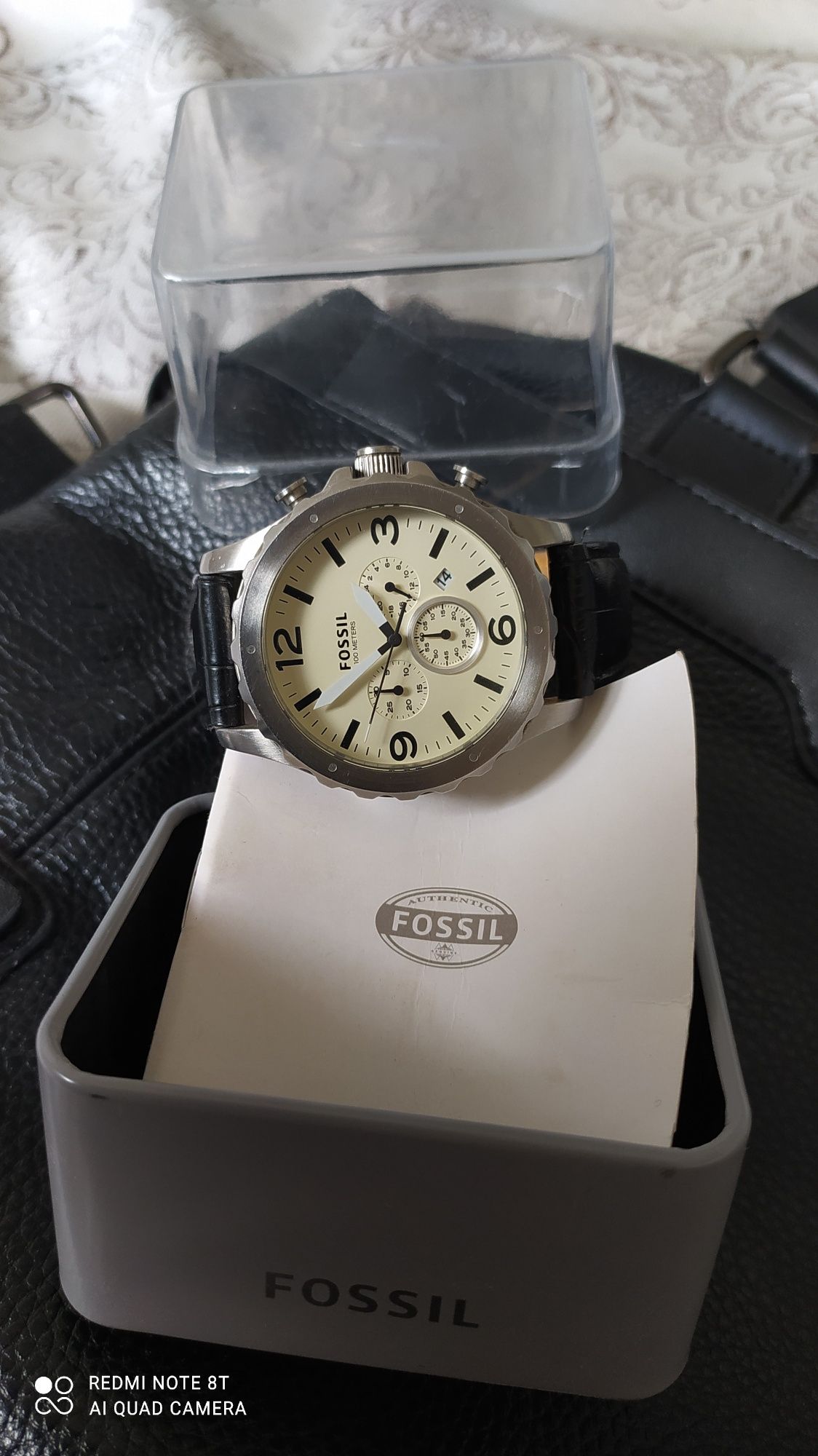 Продам оригинальные часы фирмы  FOSSIL