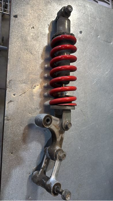 amortecedor traseiro de mota  Yamaha  600