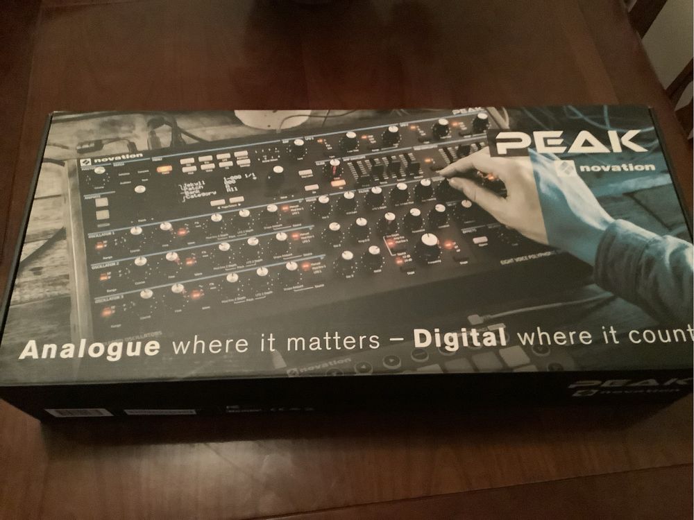 Sintetizador Novation Peak