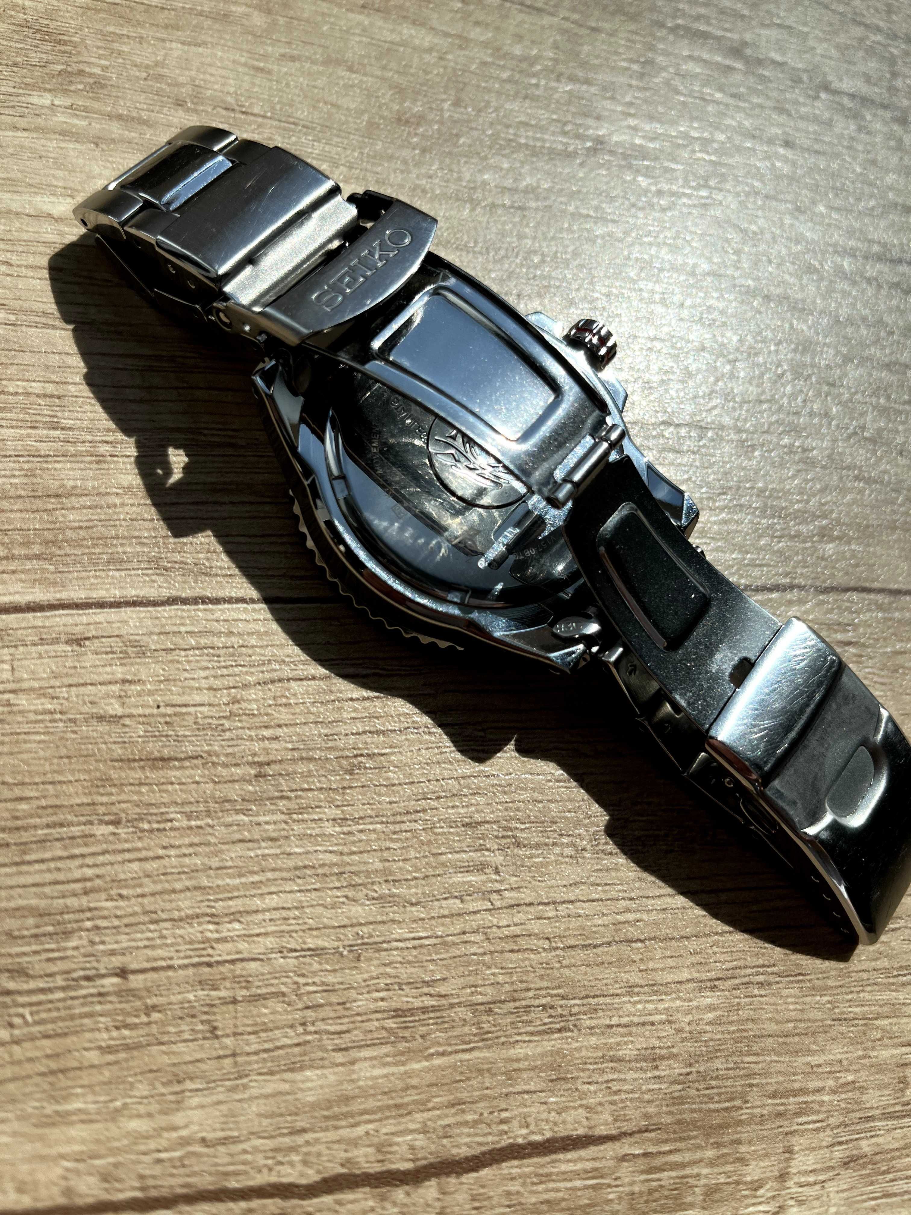 часы чоловічий годинник Seiko Prospex Solar Divers Black Dial-SNE437P1
