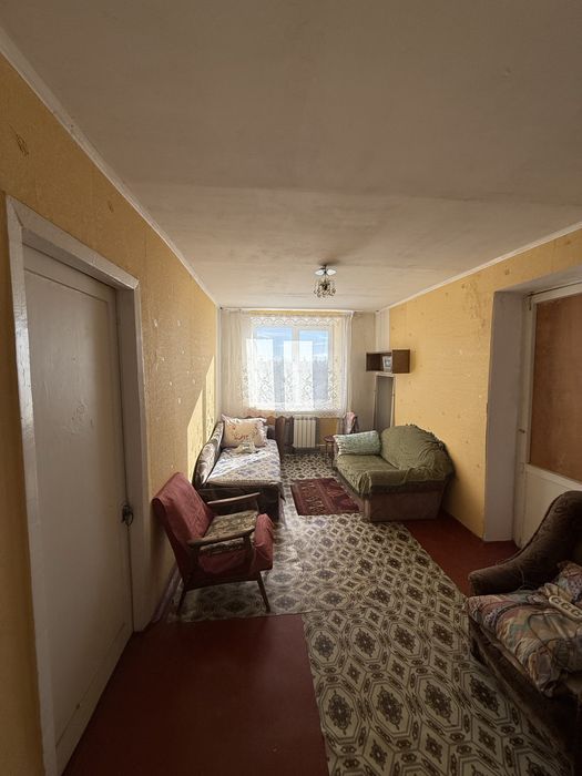 Сдается 2 комнатная квартира. Центр. Славянск.