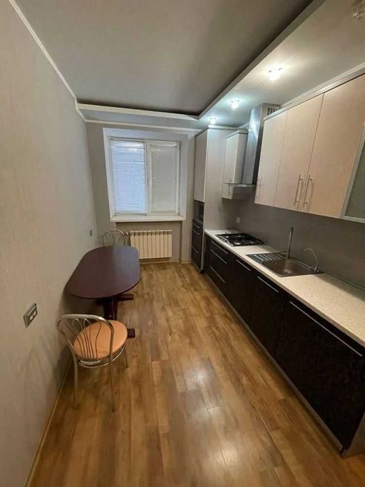 1к квартира 54м2, ЦЕГЛА, поверх 6/9, КОТЕЛ, м-н Боженко