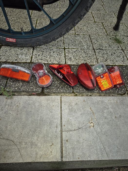 Części rowerowe lampki dzwonki lusterka