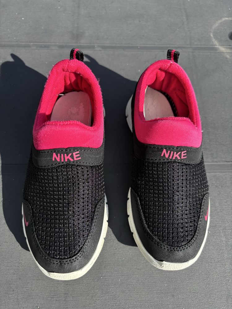 Buty adidaski bardzo lekki nike roz 29