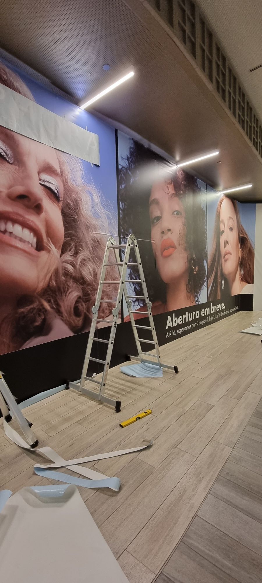 Decoração de Montras, publicidade vitrine, publicidade em vinil