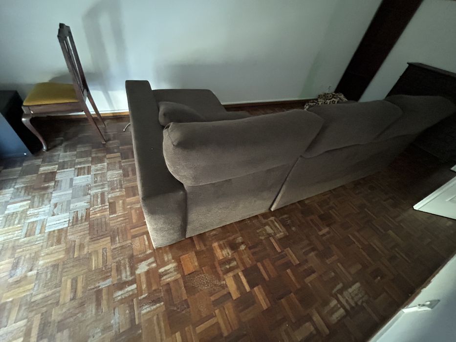 Sofa em L castanho