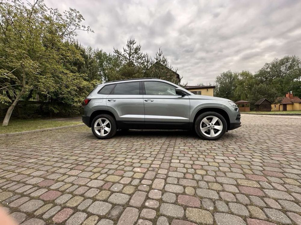 Продам автомобіль Skoda Karoq