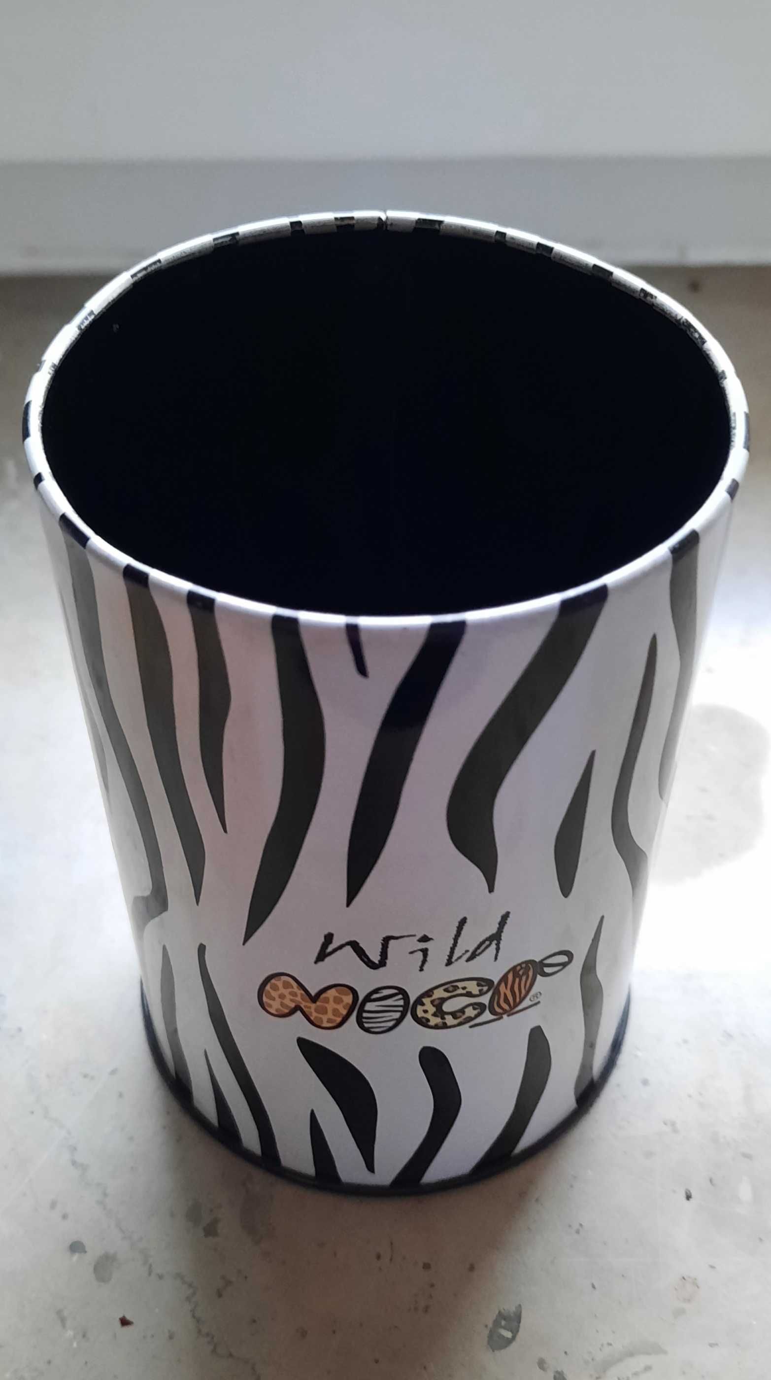 Metalowy pojemnik przybornik na długopisy Wild Nici zebra