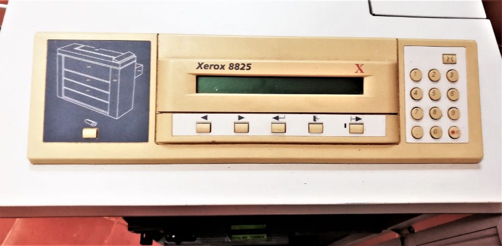 Plotter Laser Xerox 8825