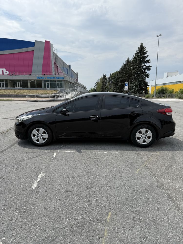 KIA FORTE 2018 год выпуска