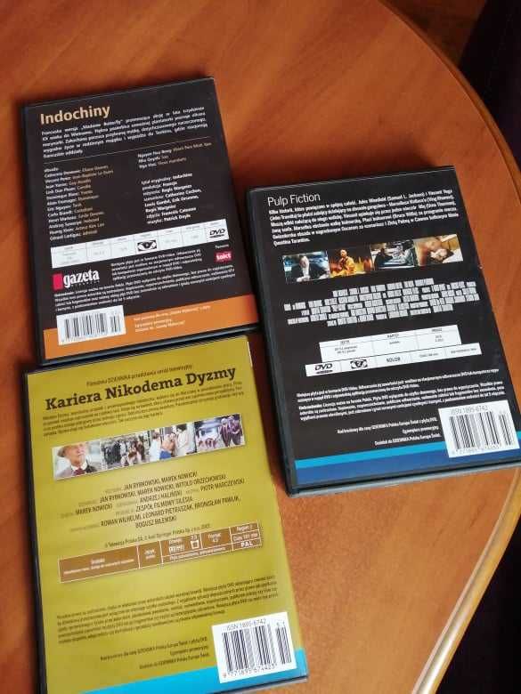 Kasety CD z filmami-Kariera Nikodema Dyzmy, Pulp Fiction, Indochiny.