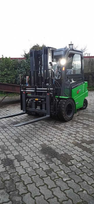 Empilhador elétrico 3.5 Ton triplex 4.50mt