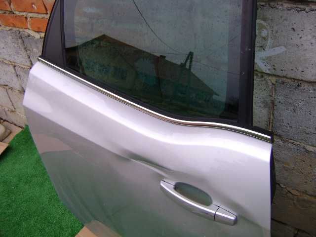 Drzwi prawy tył Opel Meriva B