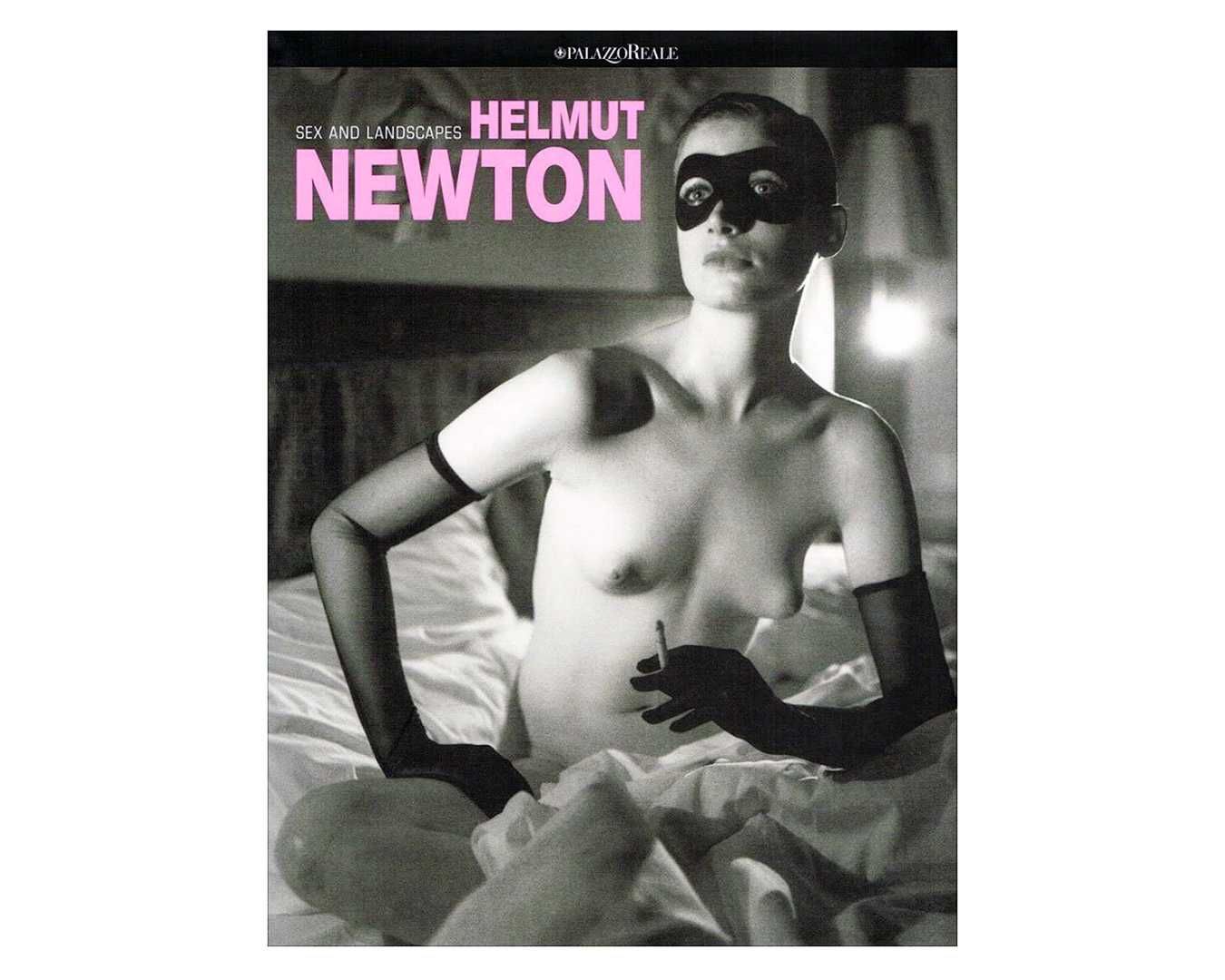 Книга - фотоальбом Sex & Landscapes. Helmut Newton.