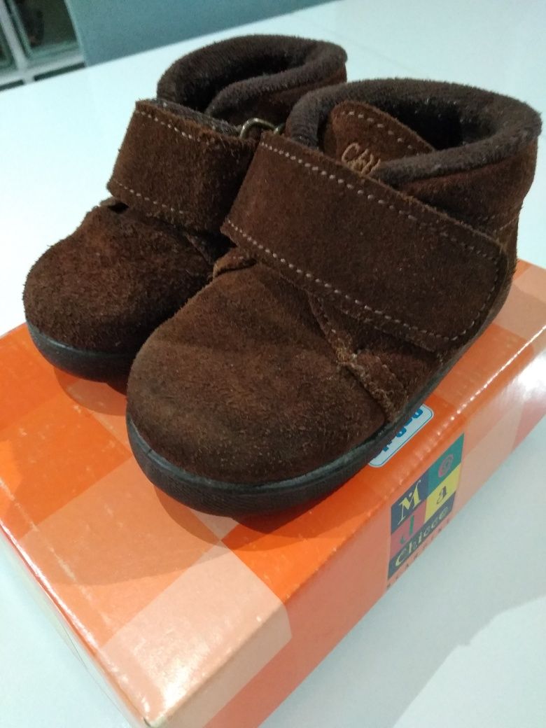 Botas chicco 22, castanho