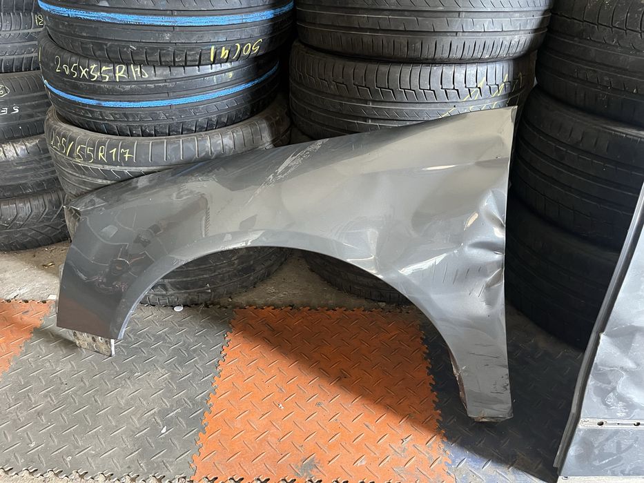 Продам двері і крило під відновлення пассат б6