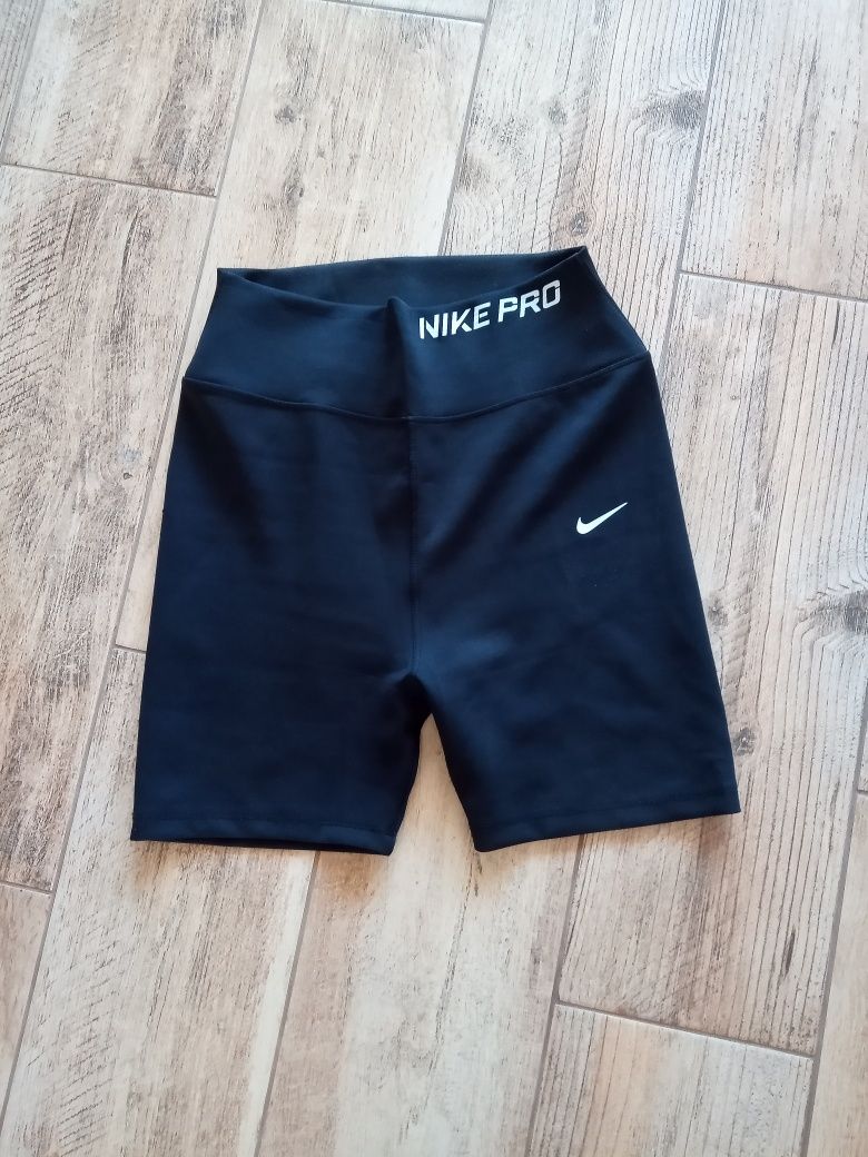 Nike legginsy krótkie unisex